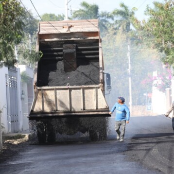 Mejoran calles de Cholul
