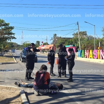 “Levanta” a motociclista y lo manda al hospital