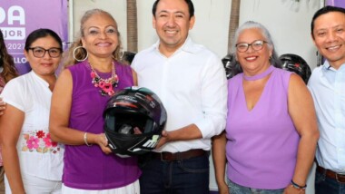 Un casco, una vida: apoyo a mujeres motociclistas