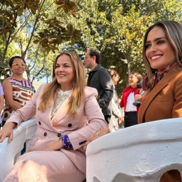 Mérida regala icónicas bancas a la alcaldía Cuahtémoc