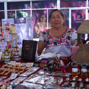 Mujeres emprendedoras brillan en Feria Artesanal