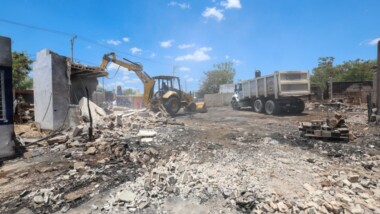 Inicia reconstrucción de viviendas tras incendio en San Luis Dzununcán