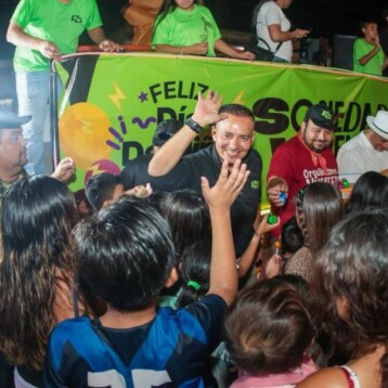 Celebra Sociedad Valiente a niñas y niños de comisarías de Mérida