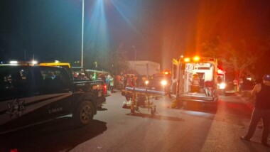  Balón provoca volcadura de mototaxi