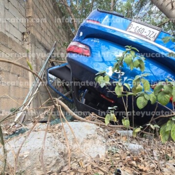 Volcadura en el Periférico de Mérida (video)