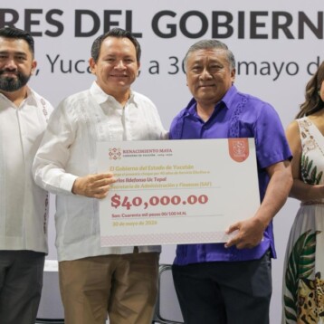 Gobierno de Yucatán recompensa la trayectoria de 633 servidores públicos