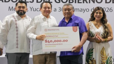 Gobierno de Yucatán recompensa la trayectoria de 633 servidores públicos