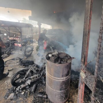 Arde taller de motos en Umán