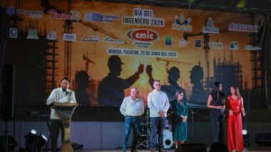 Huacho Díaz presenta el “Plan Renacimiento de Mérida” al sector constructor
