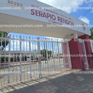 Exigen destitución de Directora de la Secundaria Serapio Rendón