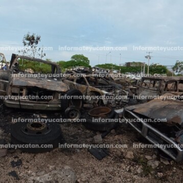 Se incendia deshuesadero en Leandro Valle