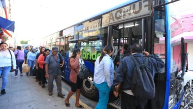 Restablecen servicio de transporte