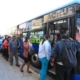 Restablecen servicio de transporte