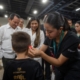 “El bienestar es autonomía: Renacimiento Maya entrega apoyos auditivos”