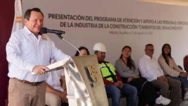 Reivindica Huacho a trabajadores de la construcción