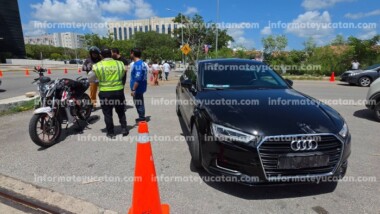 Audi atropella a repartidor de Rappi en Xcumpich