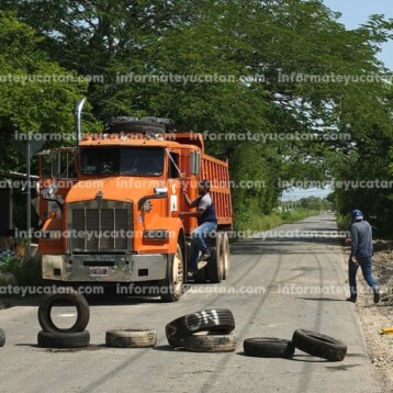 Pobladores de Umán bloquean bancos de materiales tras fatal accidente