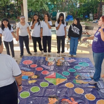 Mérida lleva campaña contra el embarazo adolescente a escuelas y colonias
