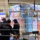 Va y Ven choca contra restaurante y vehículo del Ayuntamiento