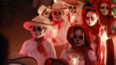 Mérida se llena de ánimas, catrinas y altares